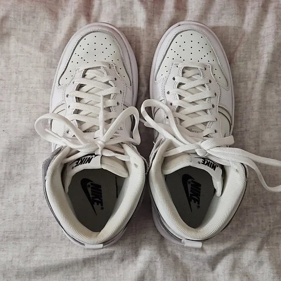 Women's Nike Dunk high up in Summit White - Picture 3 of 7